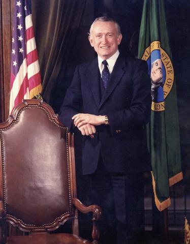 Former Secretary of State Ralph Munro