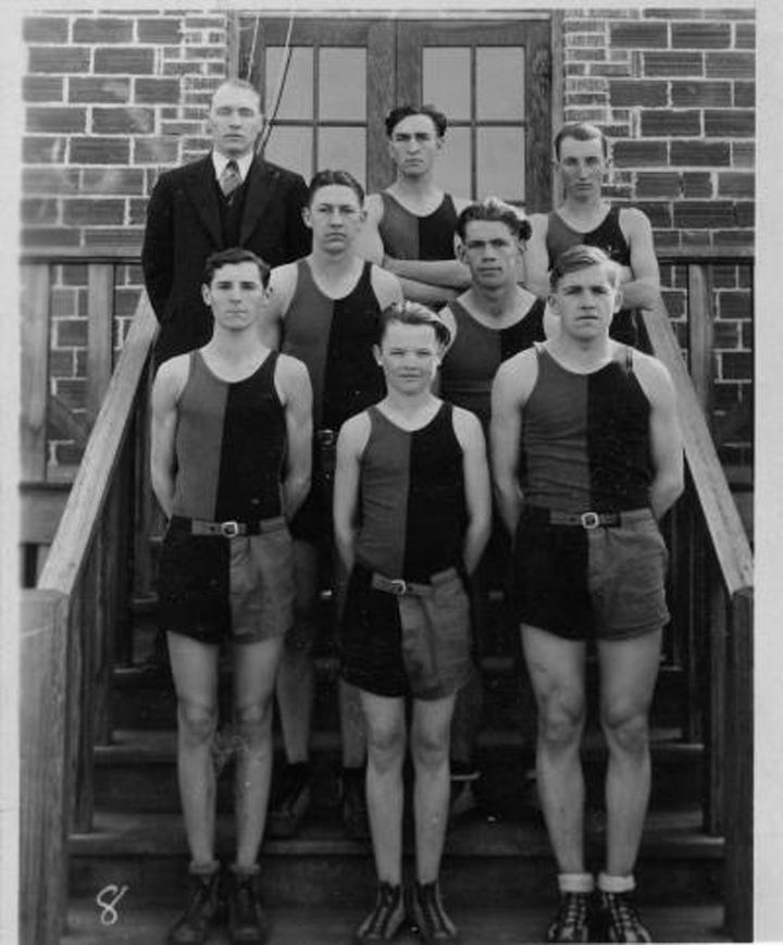 1929-kettle-falls-basketball-team