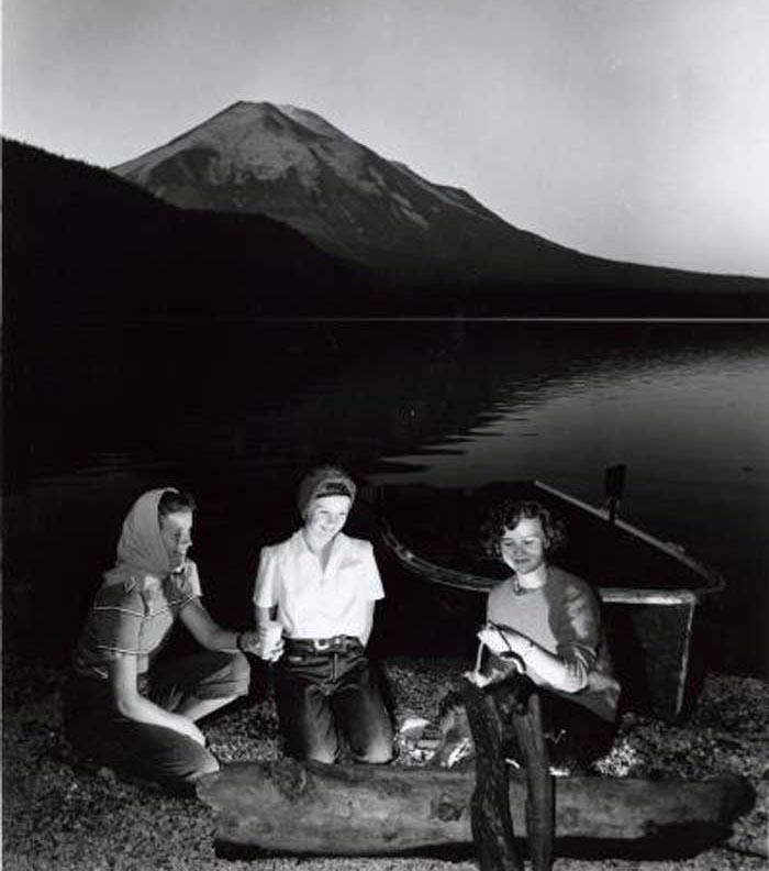 Mount-St.-Helens---women-at-campfire