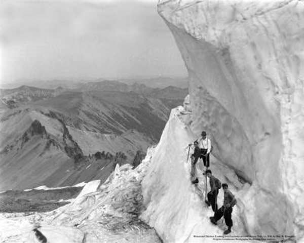 Mountain-climbers-on-Rainier-#2