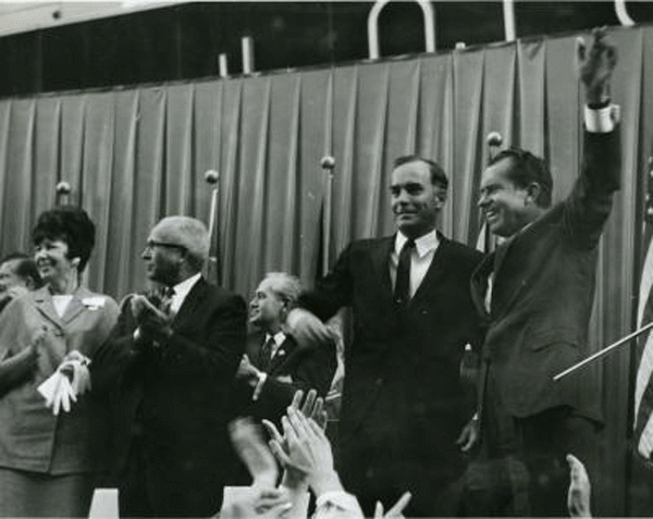 Richard-Nixon-with-Dan-Evans,-1968