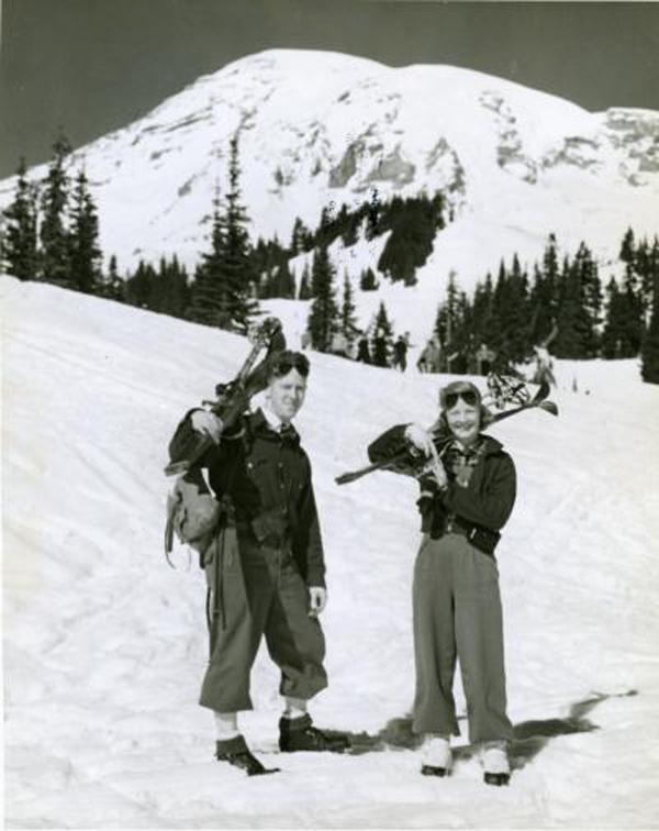 Skiers talking at Mount Rainier